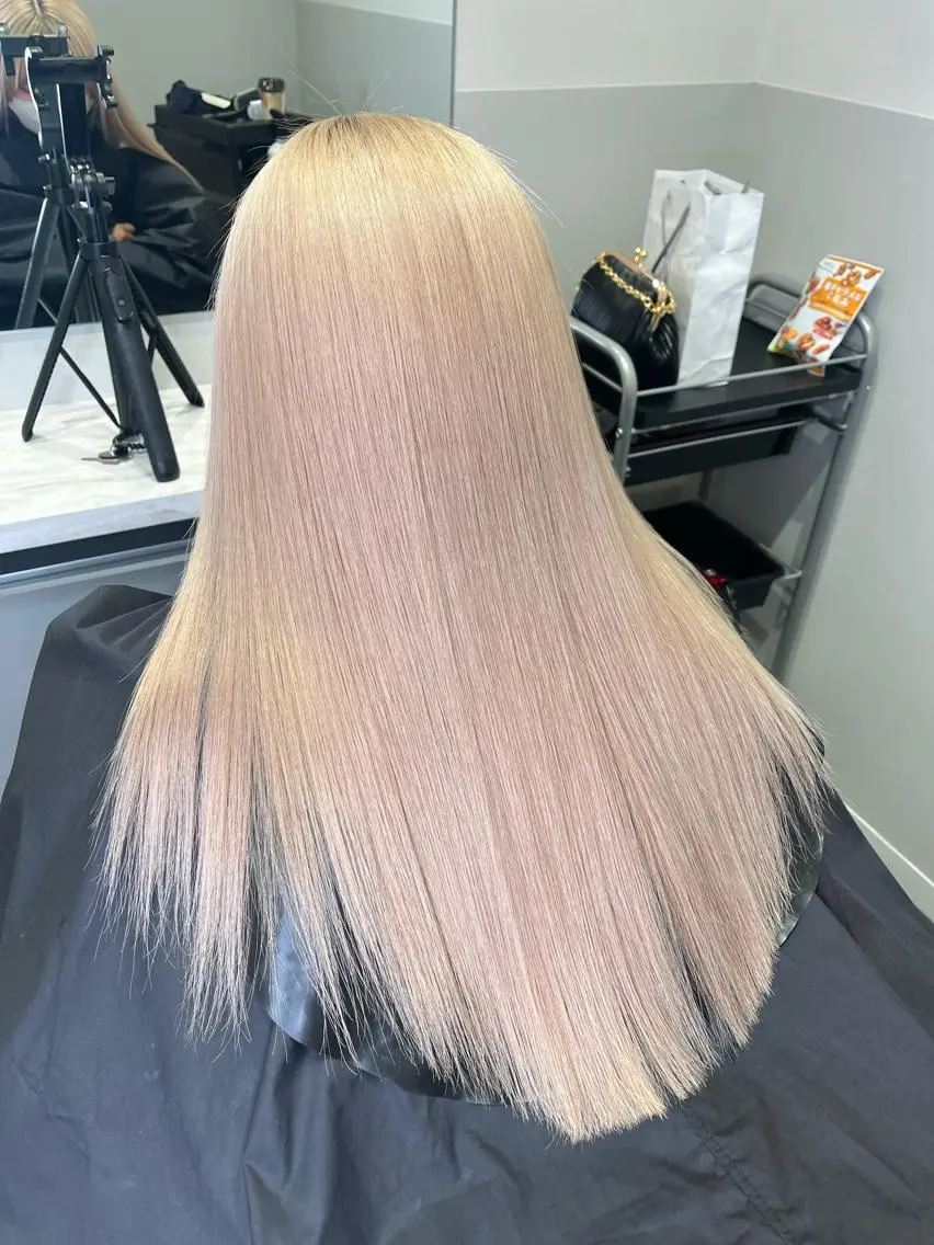 ロング カラー ヘアアレンジ 🫧新宿 透明感 カラー/サスケ🫧のヘアスタイル