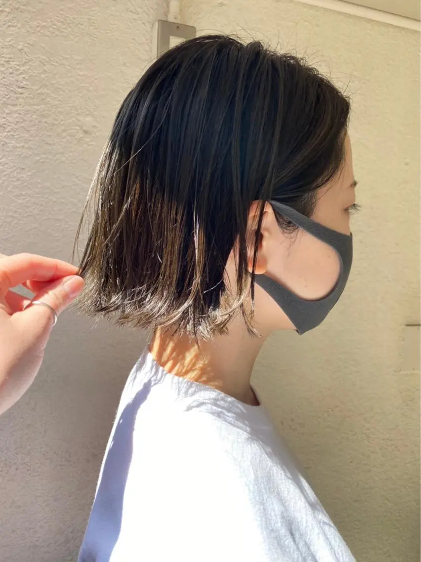 ショート カラー ボブ 外ハネヘア 小川 美奈のヘアスタイル