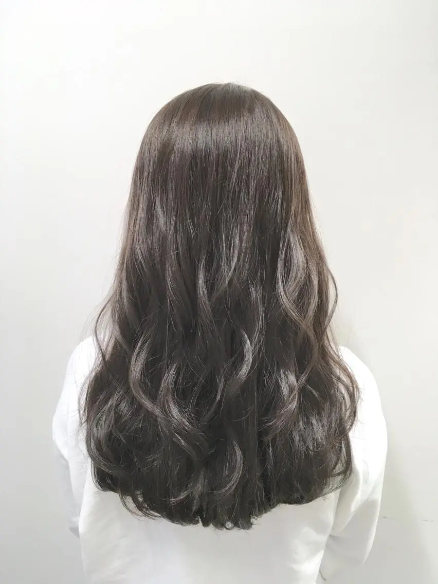 ロング カラー グレージュ ヘアカラー トリートメント ヘアセット yoshi ☆のヘアスタイル