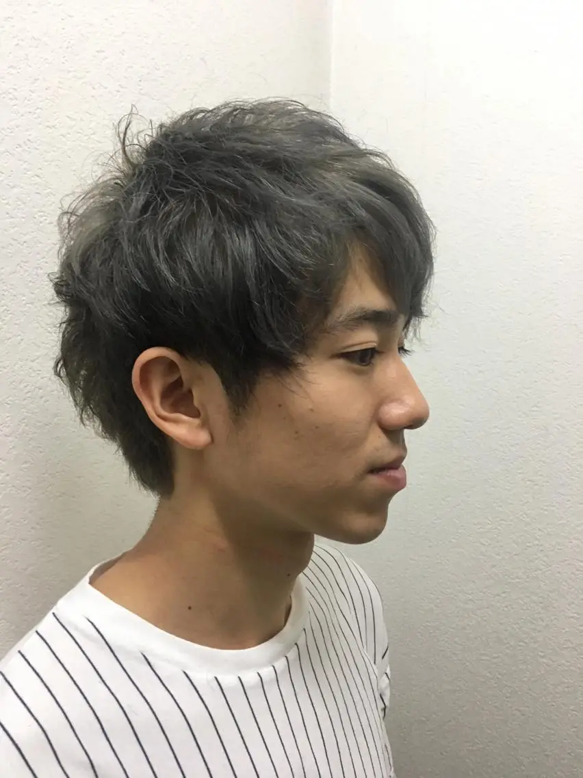 ショート カラー メンズ シルバー 美髪・艶髪特化美容師 RYOJIのヘアスタイル