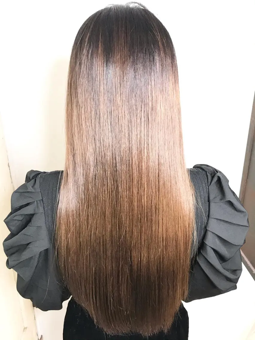 ロング 縮毛矯正 上西 高志のヘアスタイル