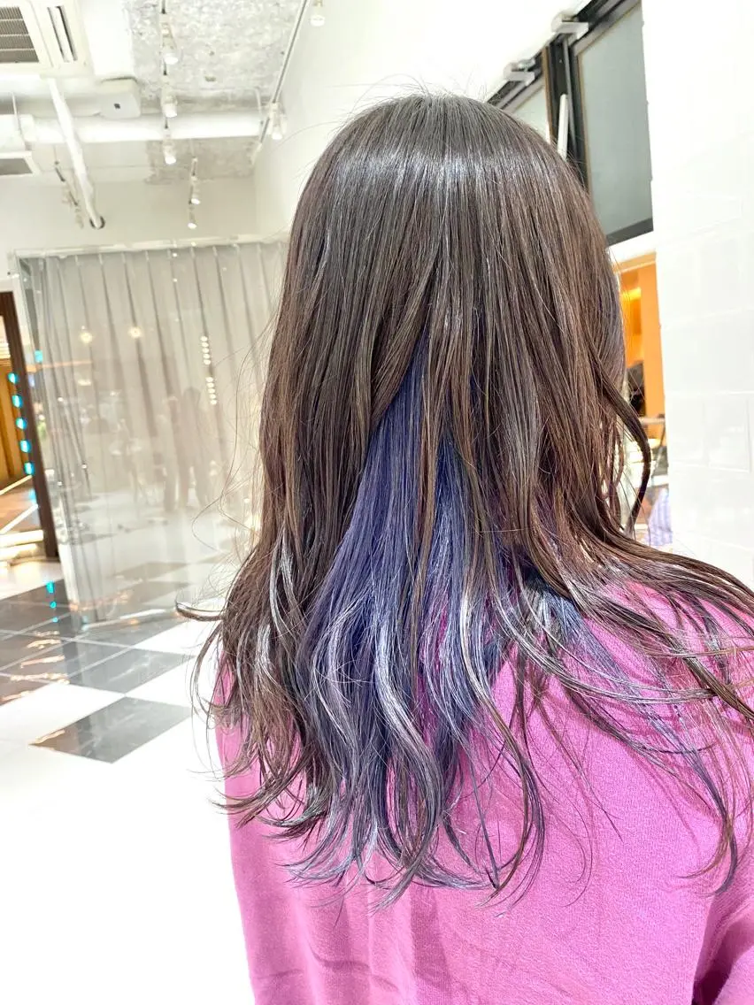 ロング カラー ブルーカラー グレージュ ネイビーカラー 谷合 貴志のヘアスタイル
