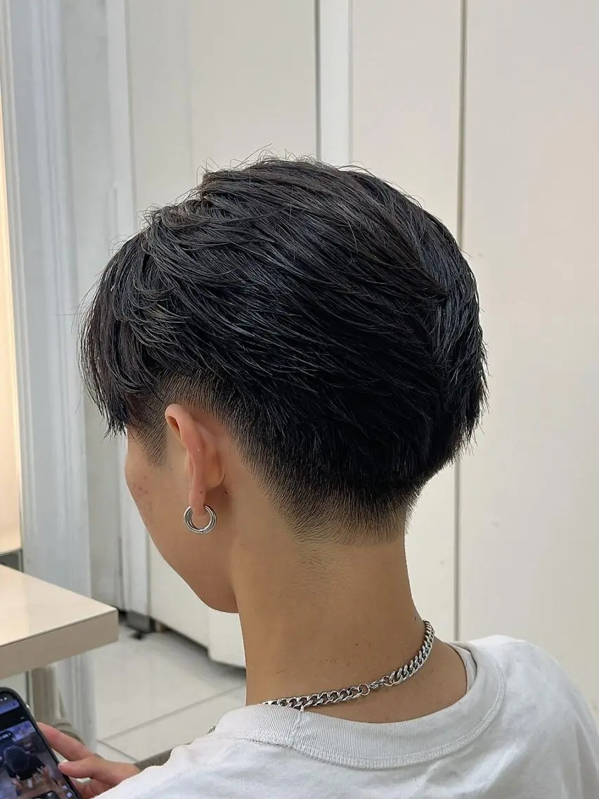 メンズ カット 縮毛矯正 ✨圧倒的ツヤ髪✨ 縮毛矯正👑間宮👑のヘアスタイル