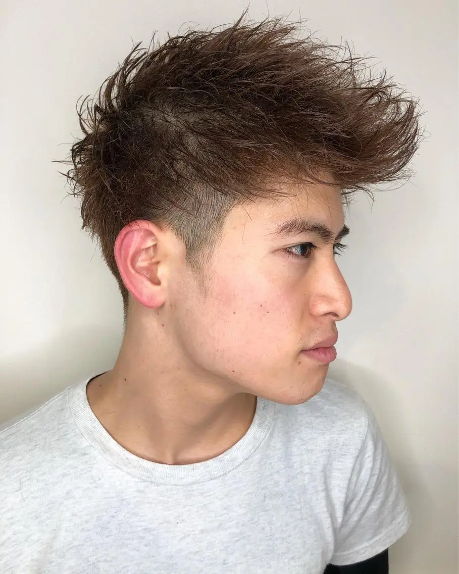 ショート カラー メンズ モヒカン イルミナカラー メンズヘア特化 崎田 成人のヘアスタイル