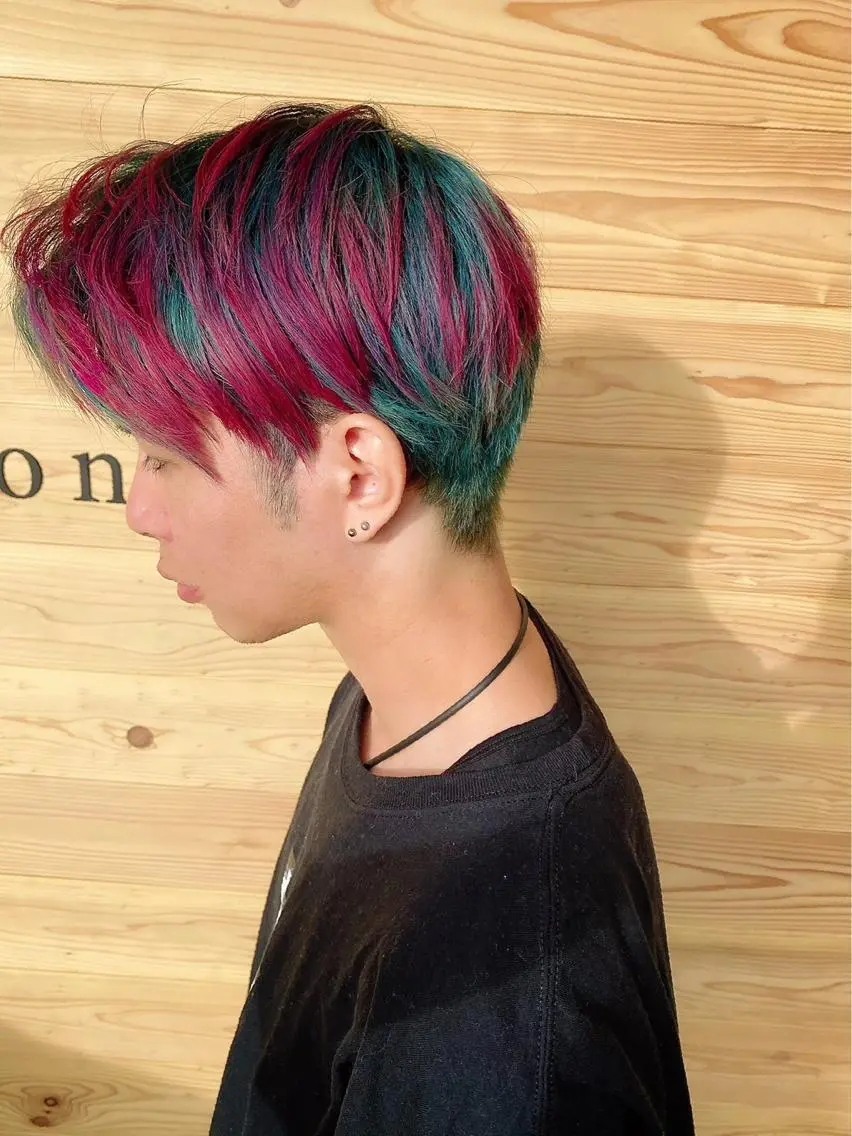 カラー メンズ 舩坂 友賀のヘアスタイル