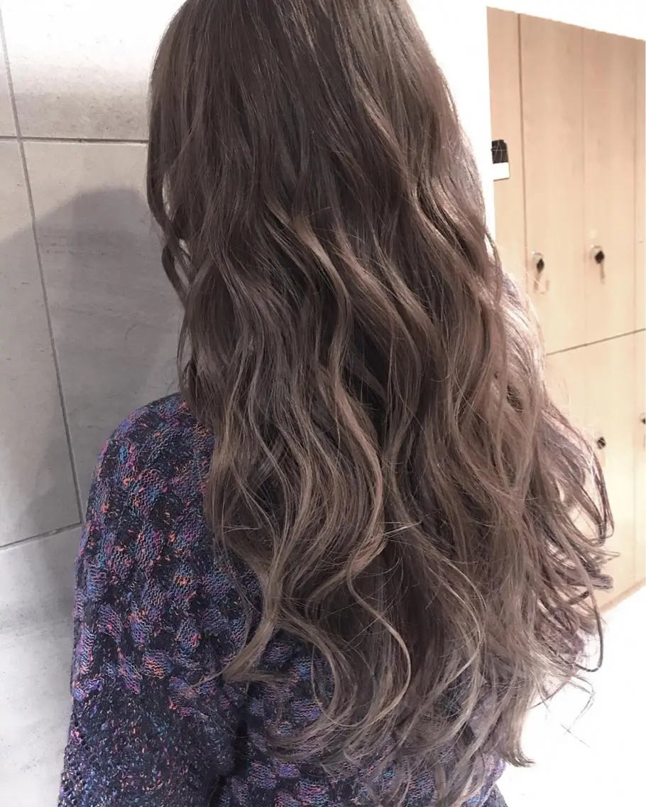 ロング カラー アッシュ 透明感カラー ハイトーンカラー メッシュ パープルカラー ヘアカラー BOX mico.のヘアスタイル