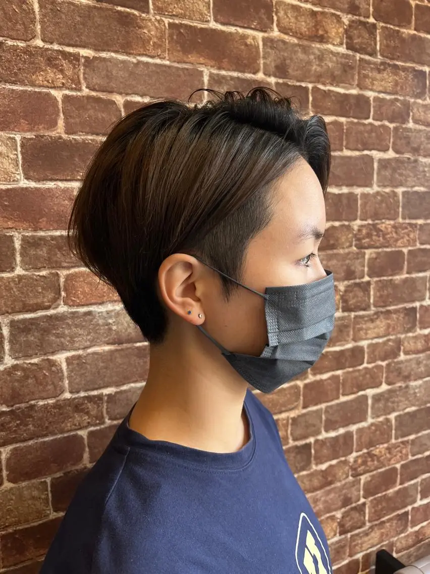 ミディアム カラー パーマ ヘアアレンジ メンズ キッズ ネイル マツエク・マツパ アイブロウ ミディアムパーマ メンズパーマ ブラウンカラー ケアカラー 透明感カラー 久木原 ゆりのヘアスタイル