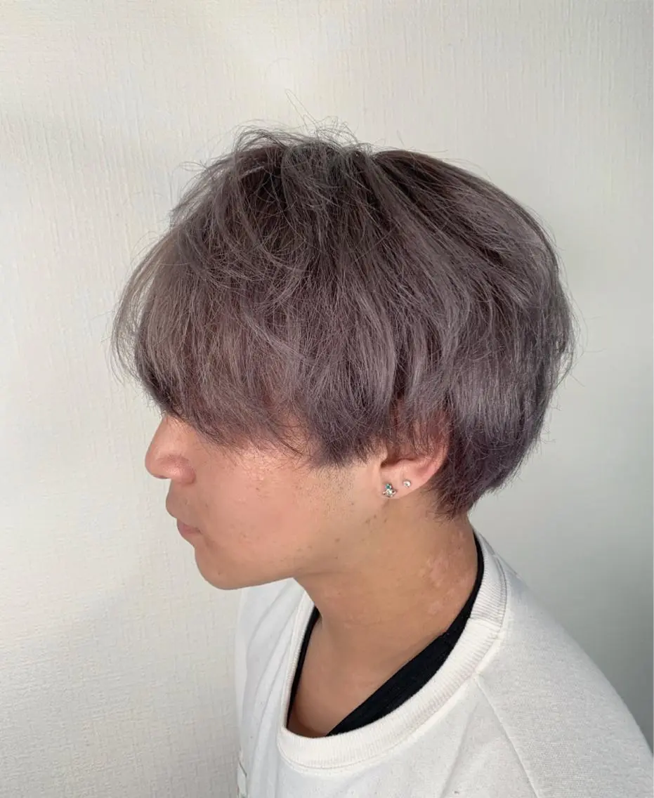 ショート アッシュ ヘアカラー 袴田 伊代のヘアスタイル