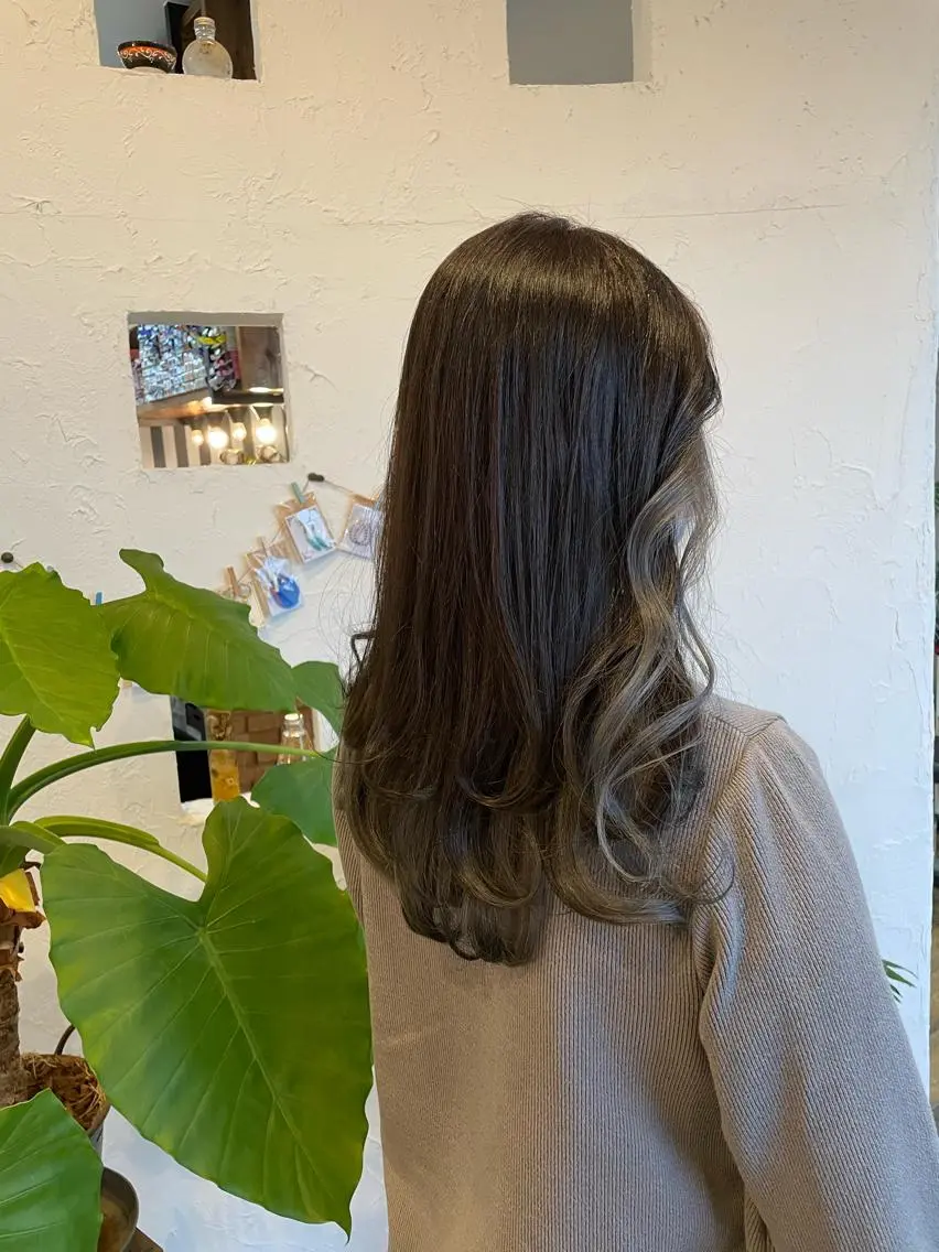 ロング カラー バレイヤージュ ベージュカラー ブリーチ ハイライトカラー 外国人風カラー ヘアカラー 🌸小掛🌸 豊橋外国人風カラーのヘアスタイル