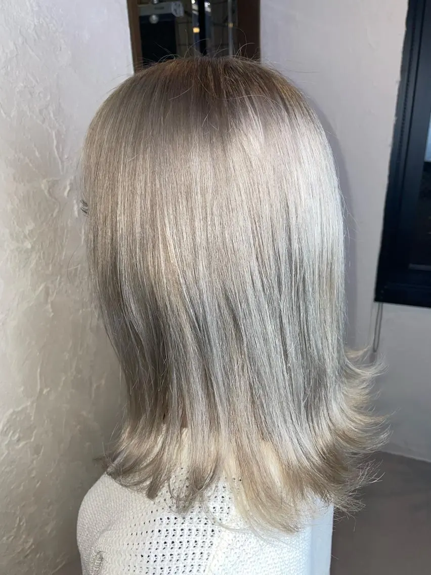 ミディアム 清水 美雪のヘアスタイル