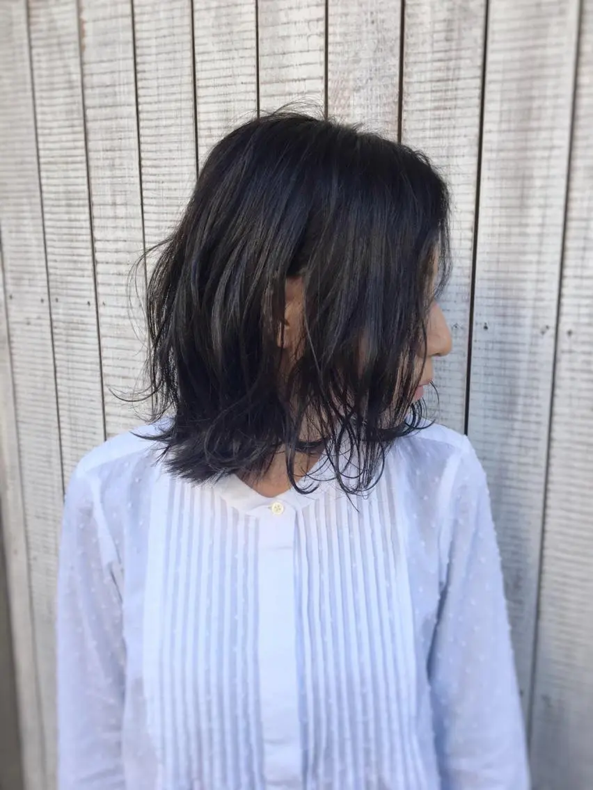 ショート カラー 透明感カラー グレージュ ケアブリーチ 坪井佑樹のヘアスタイル