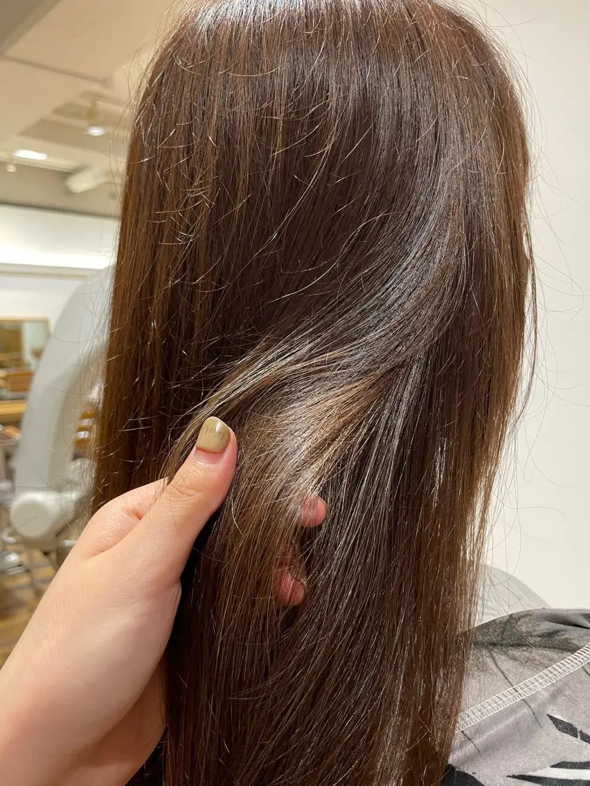 ロング ヘアカラー 井上 ほのかのヘアスタイル