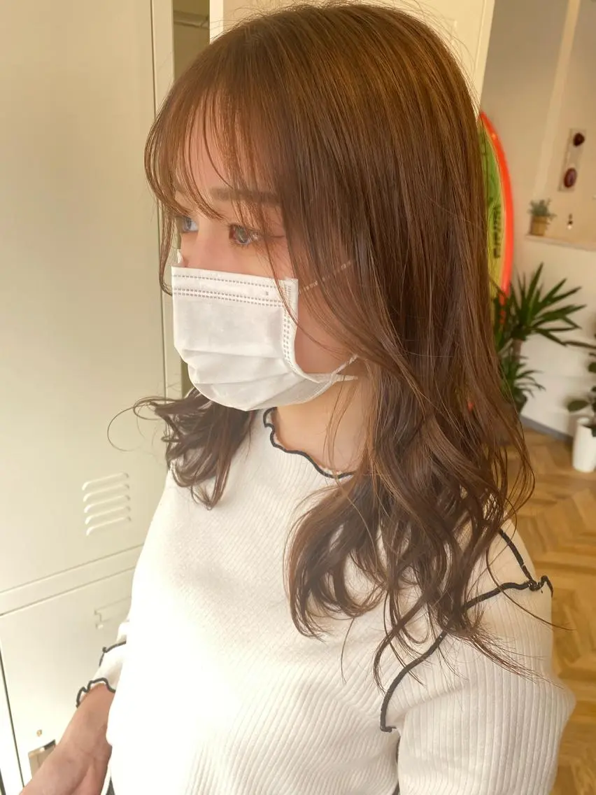 セミロング カラー アディクシーカラー ブリーチ 透明感カラー エドルカラー イルミナカラー 夜23時まで予約🉑 reverieあきらのヘアスタイル