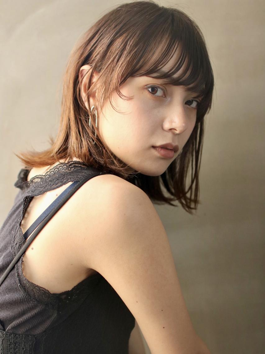 ミディアム カラー カット ヘアカラー トリートメント 南 優衣のヘアスタイル