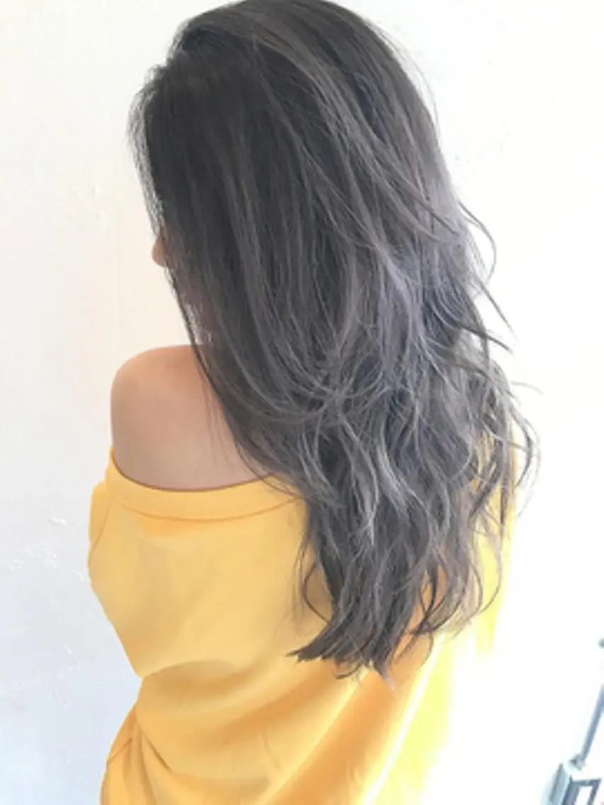 セミロング カラー 松戸　レイヤーカット 野口　康太郎のヘアスタイル
