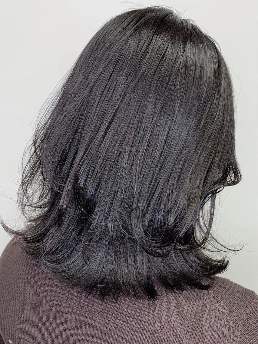 ミディアム レイヤー/艶髪カラー 森本くるみのヘアスタイル