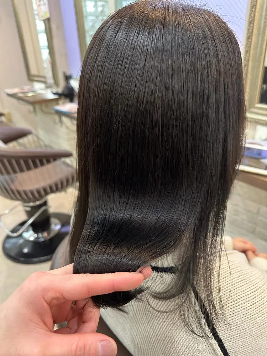 ミディアム 縮毛矯正 早坂 裕真のヘアスタイル