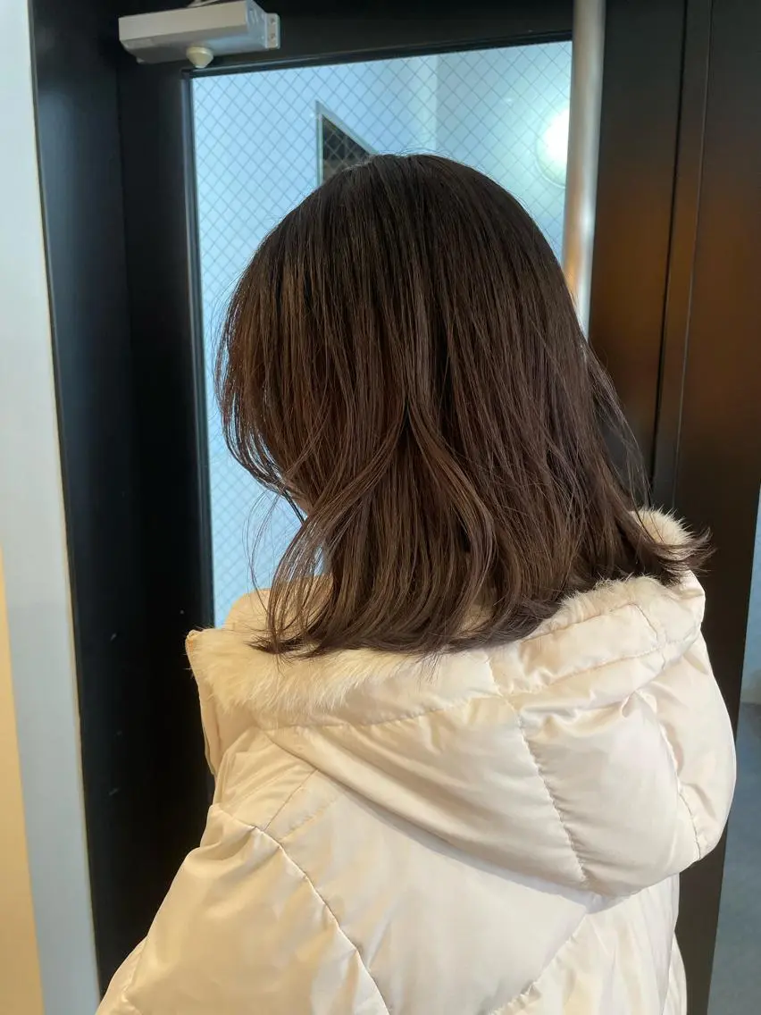セミロング カラー ヘアアレンジ ベージュカラー kana .のヘアスタイル