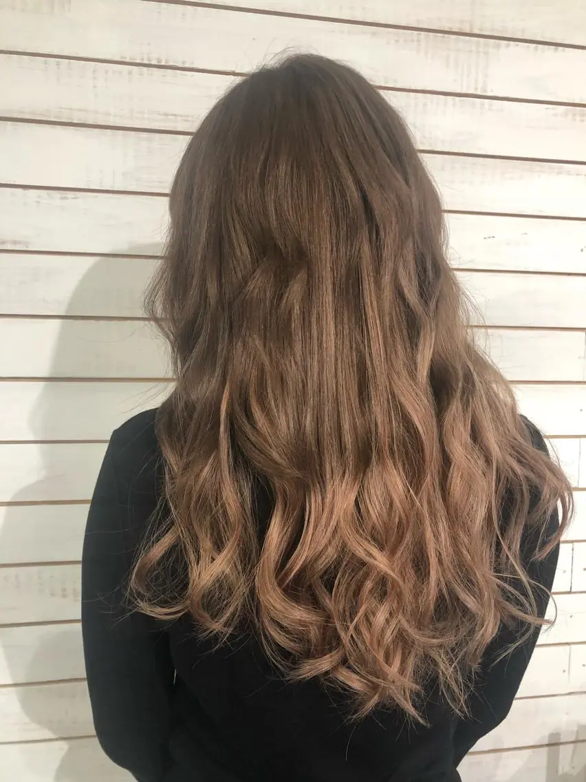 ロング カラー シールエクステ グラデーションカラー エクステ ヘアカラー エクステ 🦋美髪/エクステ 🦋アベイクミのヘアスタイル