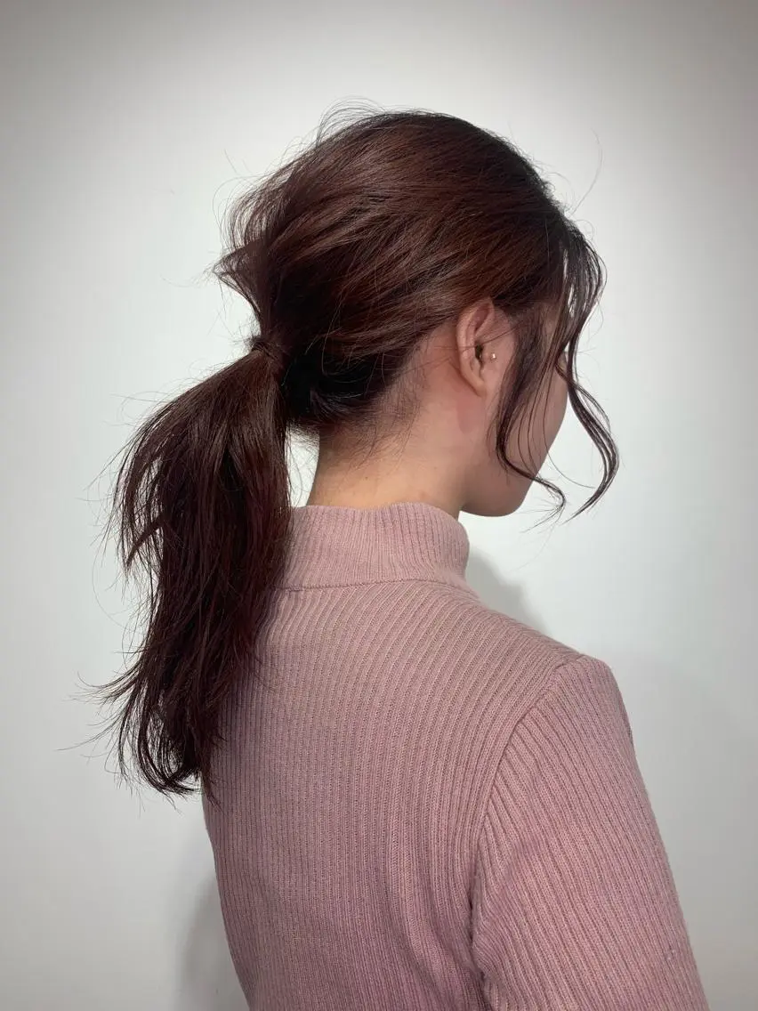 カラー イズミ ナナコのヘアスタイル