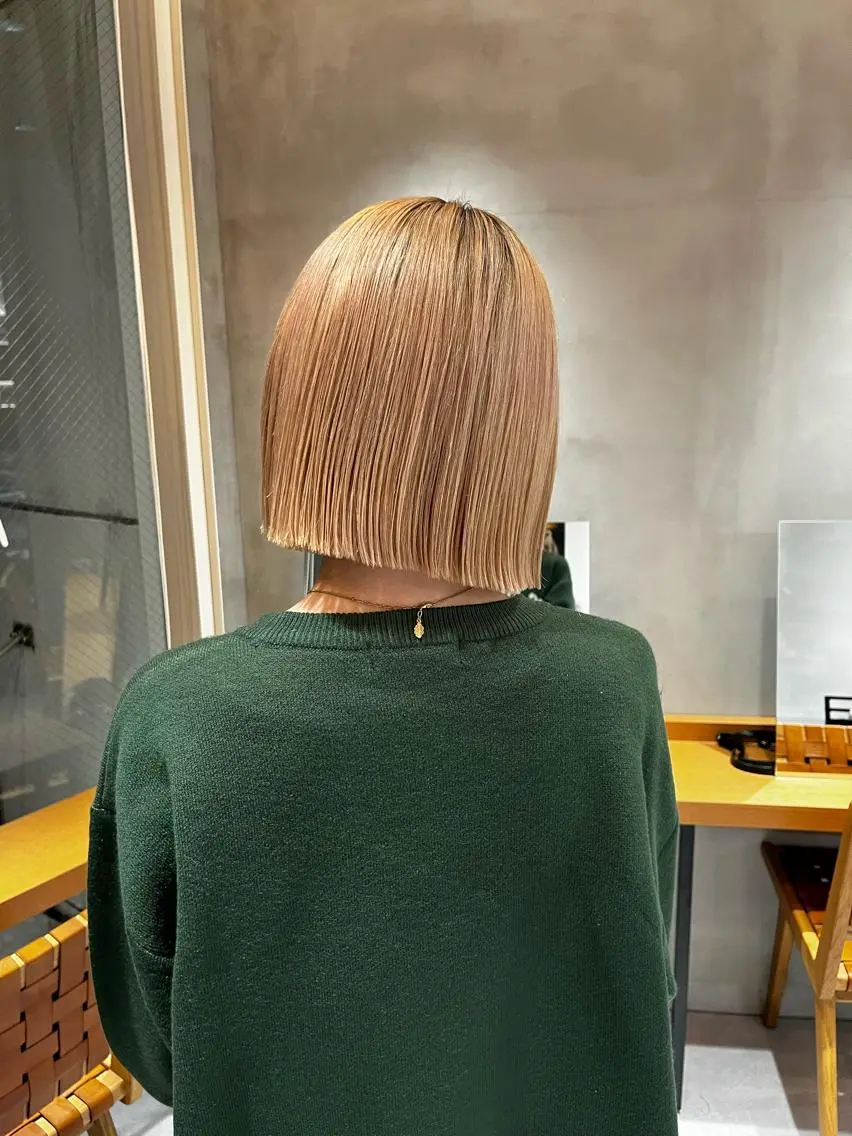 ミディアム カラー カット ヘアカラー トリートメント 縮毛矯正ボブ&顔まわ レイヤー♡TOMOEのヘアスタイル