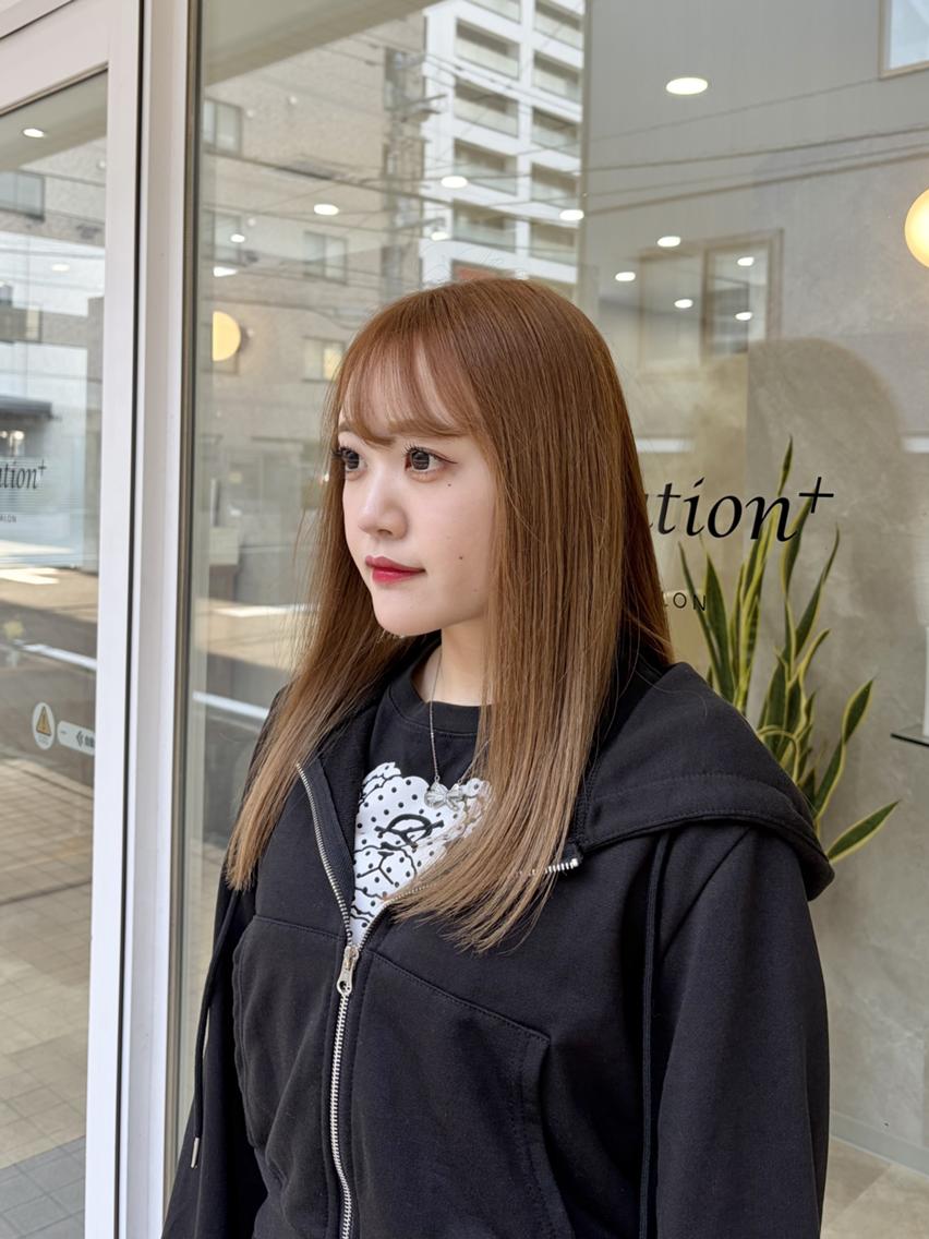 セミロング 韓国ヘアケアブリーチ 莉奈のヘアスタイル