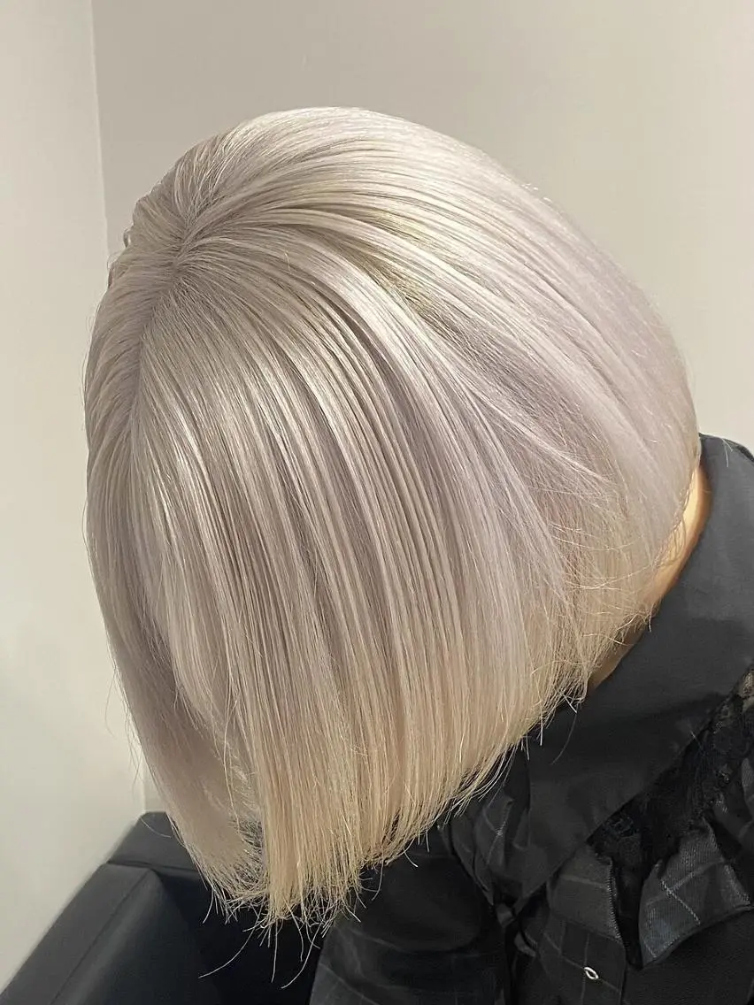 カラー UNDER vr 【アンダーバー】のヘアスタイル