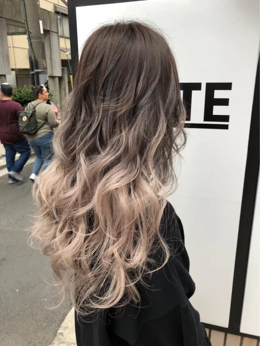 ロング カラー レイヤーカット⭐︎ 韓国ヘア⭐︎YUKAのヘアスタイル