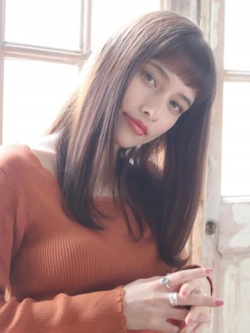ミディアム 🐺ウルフ/レイヤー 似合わせ‎🤍沙羅のヘアスタイル