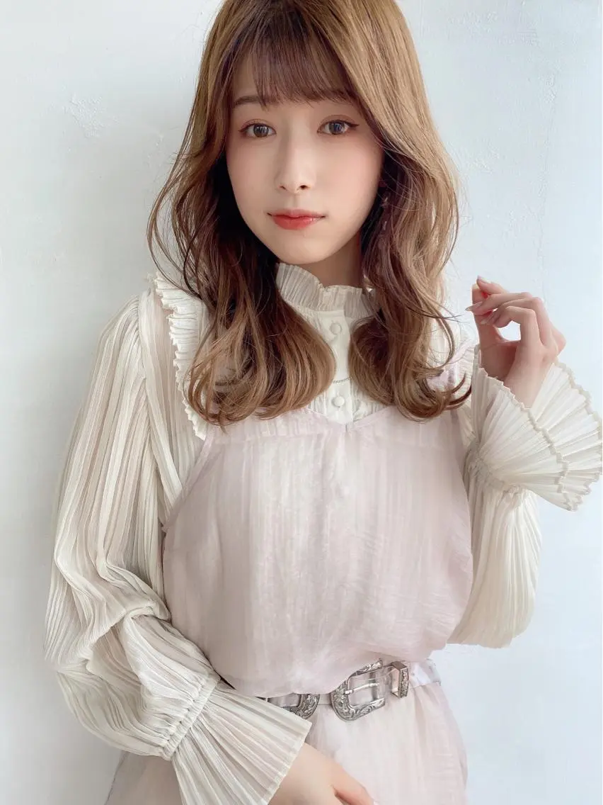 ミディアム 韓国風ヘア 鎌倉 彩のヘアスタイル