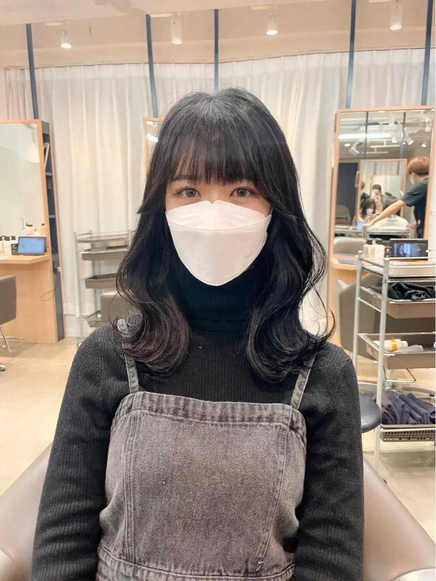 ミディアム くびれヘア ワイドバング ❤️ショートカット ・顔周りカット❤️のヘアスタイル