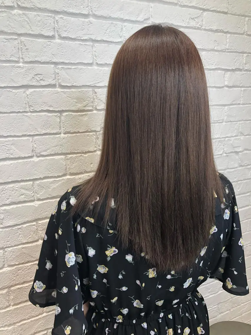 セミロング カラー 韓国レイヤー×艶髪 ハイトーンRyukiのヘアスタイル