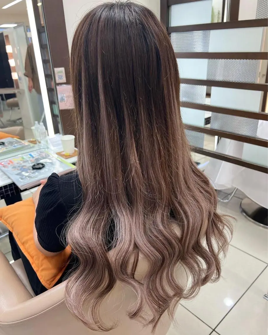 ロング カラー メンズ特化シャドウパ ーマラウンドマッシュのヘアスタイル
