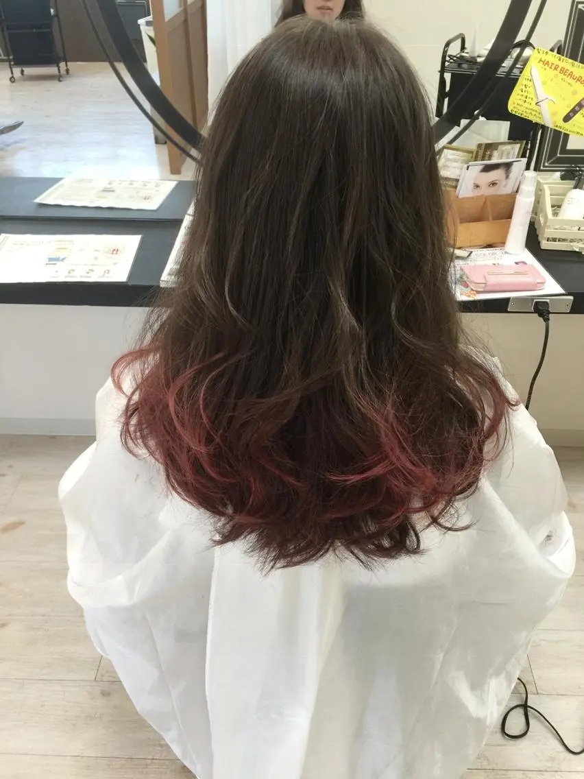 カラー ロング カット ヘアカラー トリートメント デザインカラー Lienのヘアスタイル