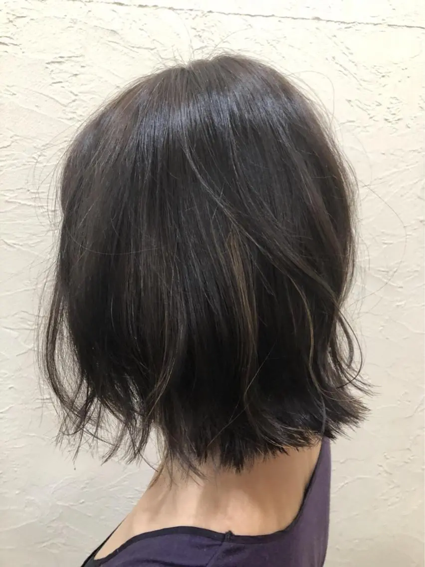 ショート カラー 出村谷 雄太のヘアスタイル