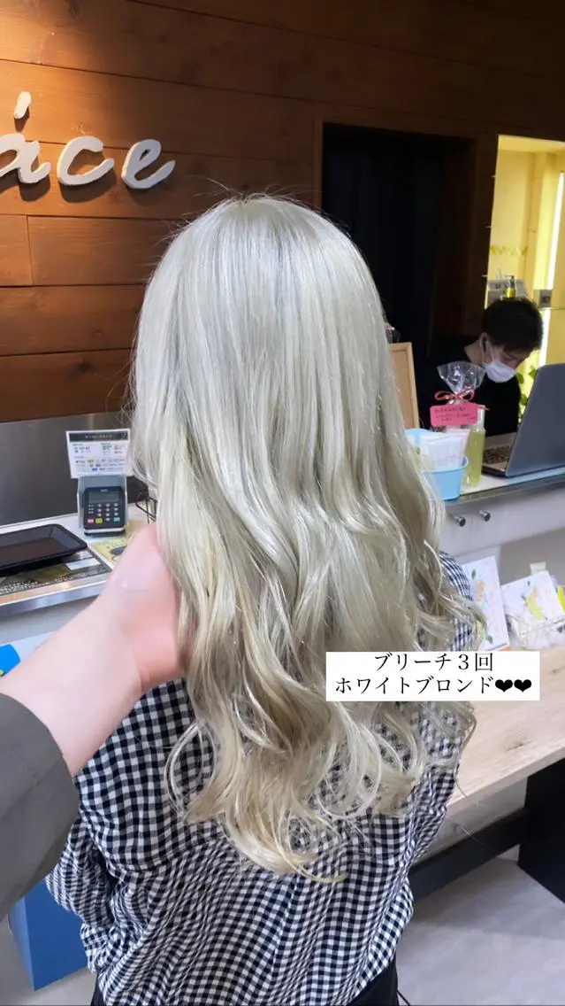 ロング カラー ヘアアレンジ カット ヘアカラー トリートメント 川上 麻梨阿のヘアスタイル