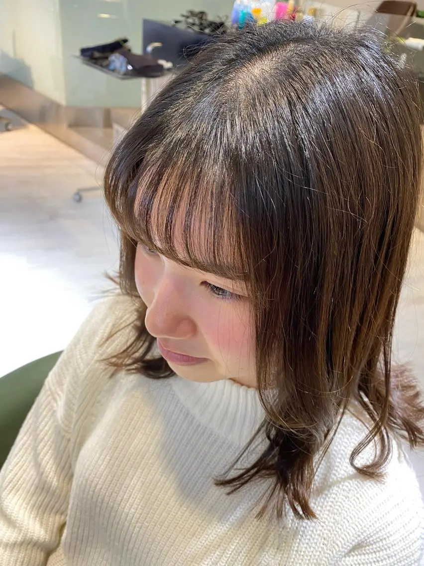セミロング 中尾 綺のヘアスタイル