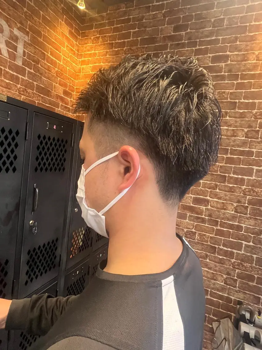 ショート カラー パーマ ヘアアレンジ メンズ キッズ ネイル マツエク・マツパ アイブロウ メンズブリーチ メンズハイライト メンズインナーカラー メンズ韓国風 ブリーチ 久木原 ゆりのヘアスタイル