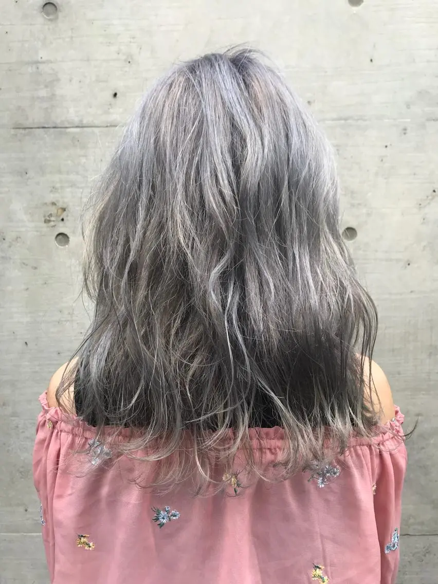 セミロング カラー ヘアカラー 店長担当🌟 矢吹ガブリエル🌟のヘアスタイル