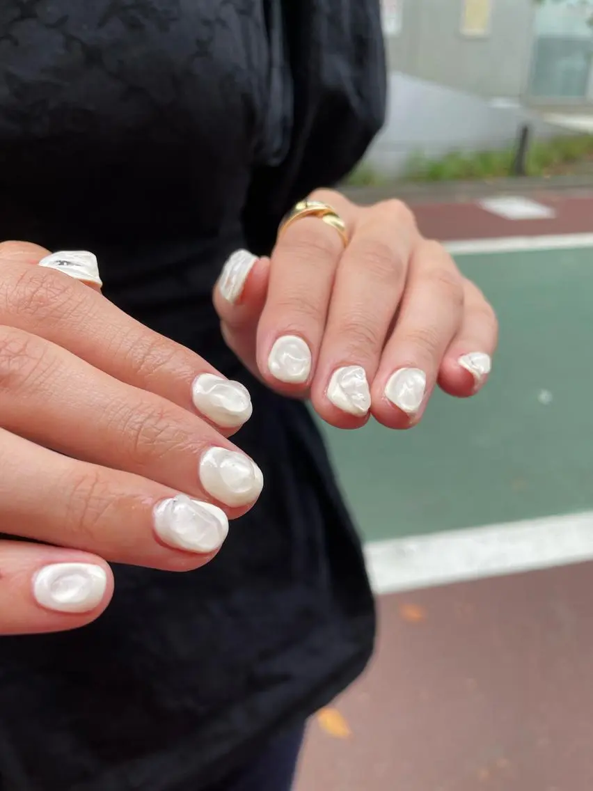 ネイル ハンドネイル ハンドケア はばすみれ🎀ﾈｲﾙ 光ﾌｪｲｼｬﾙ ﾍｱのネイルデザイン