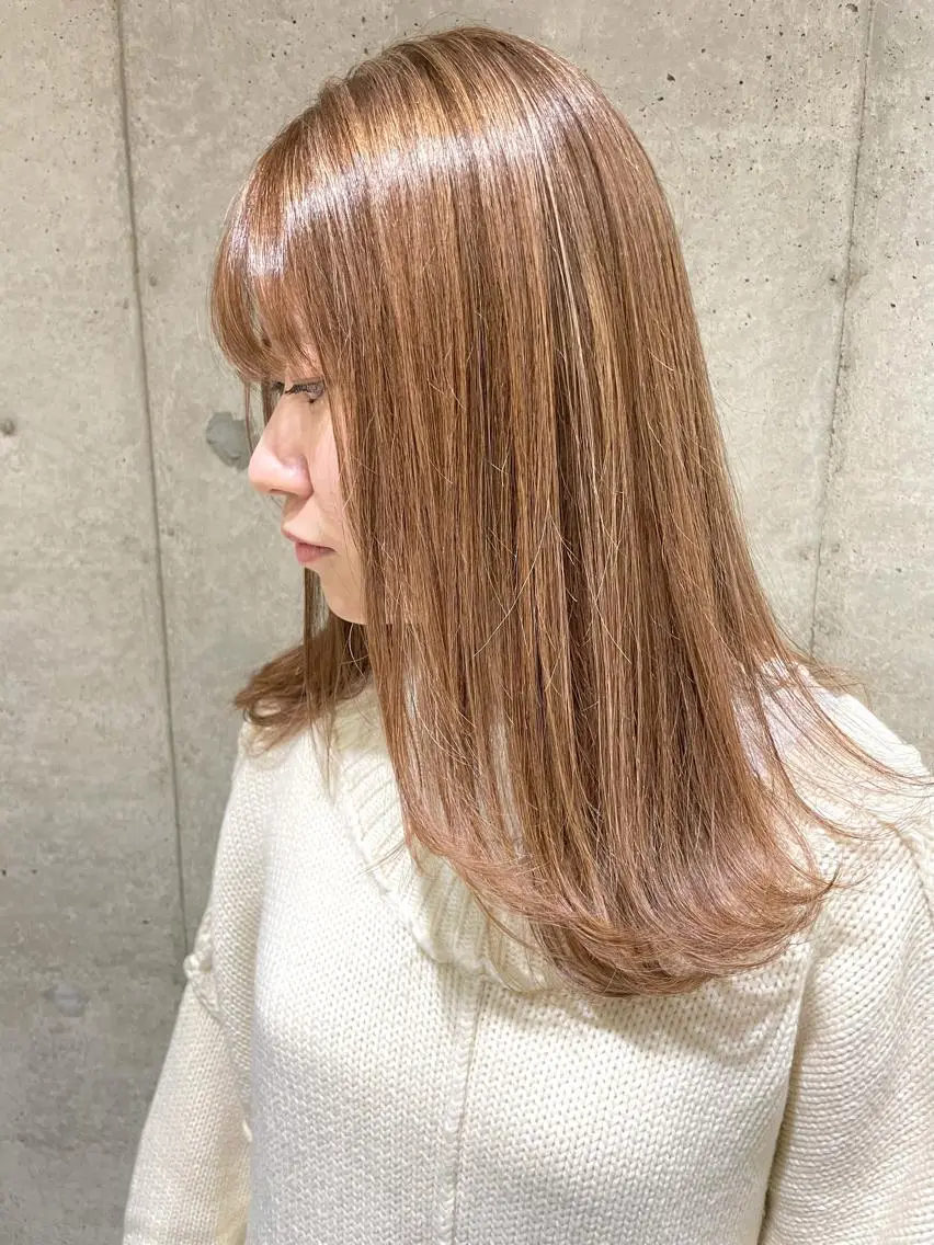 セミロング カラー ヘアカラー トリートメント ハイライトが 得意なニキです😊のヘアスタイル