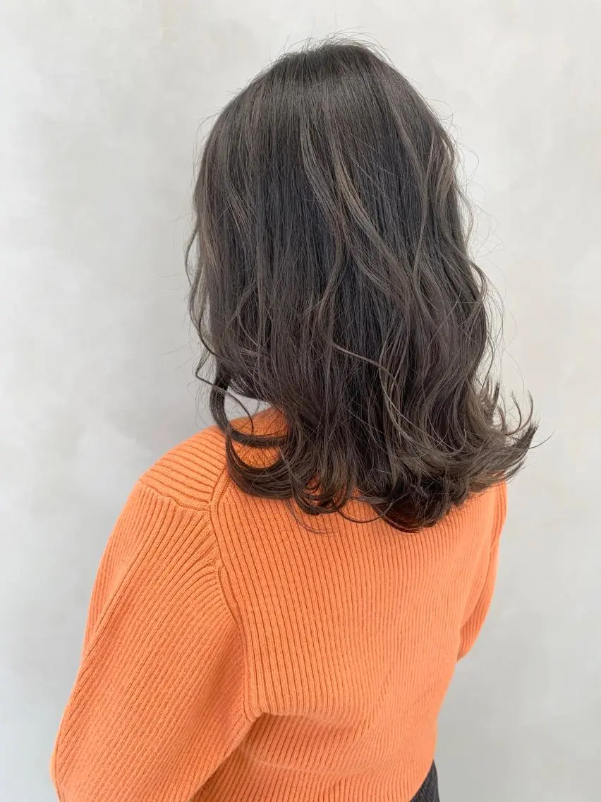 ミディアム カラー グレージュ カーキグレージュ ヘアカラー トリートメント レイヤー/大人メンズ パーマ🌀 平島拓也のヘアスタイル