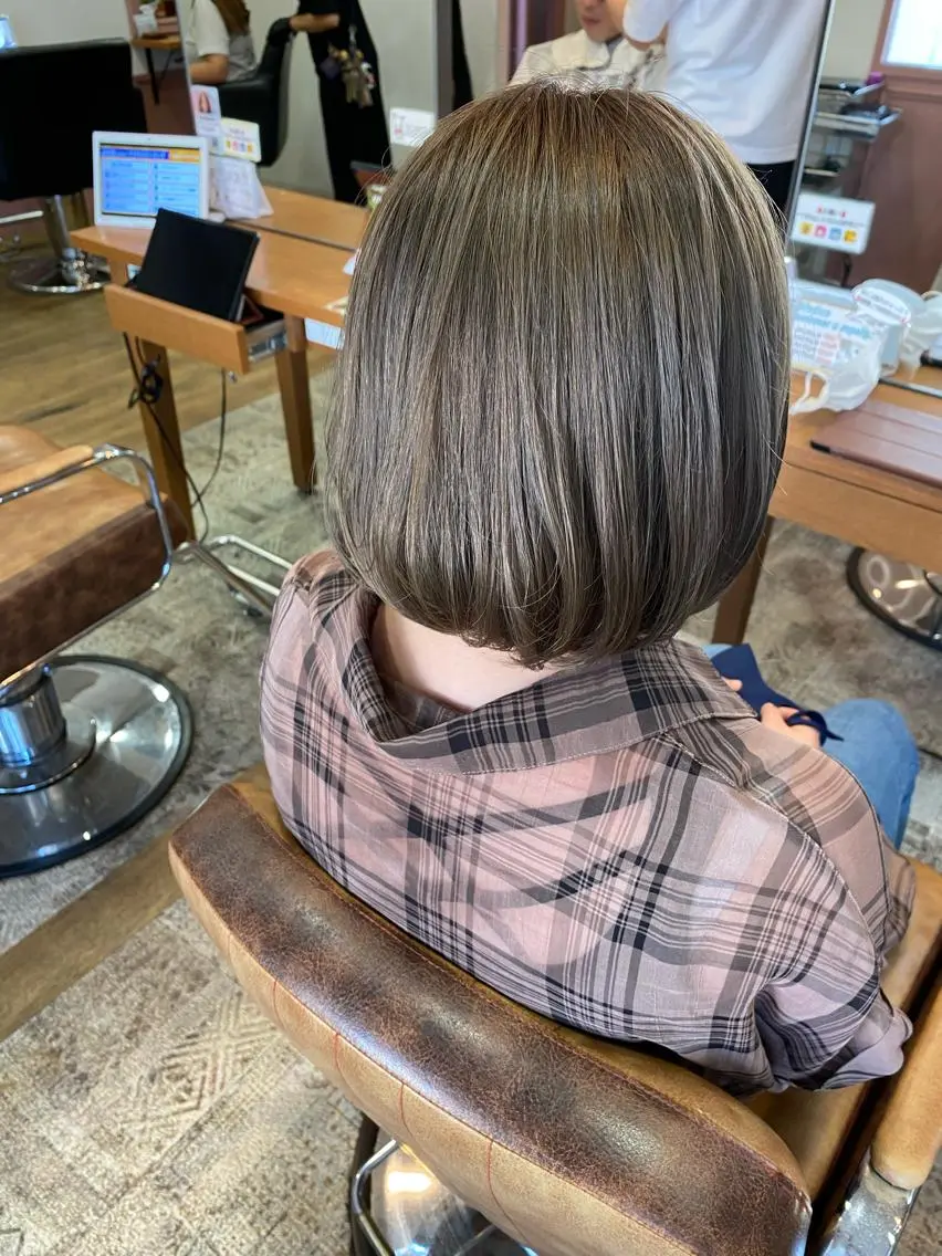 ショート カラー ベージュカラー ブリーチ ボブ Ayano＿ Jill francのヘアスタイル