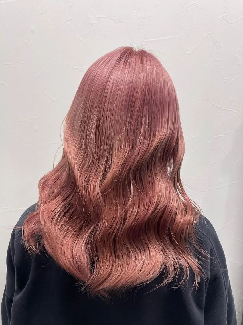 ロング バレイヤージュ特化/ アキラのヘアスタイル