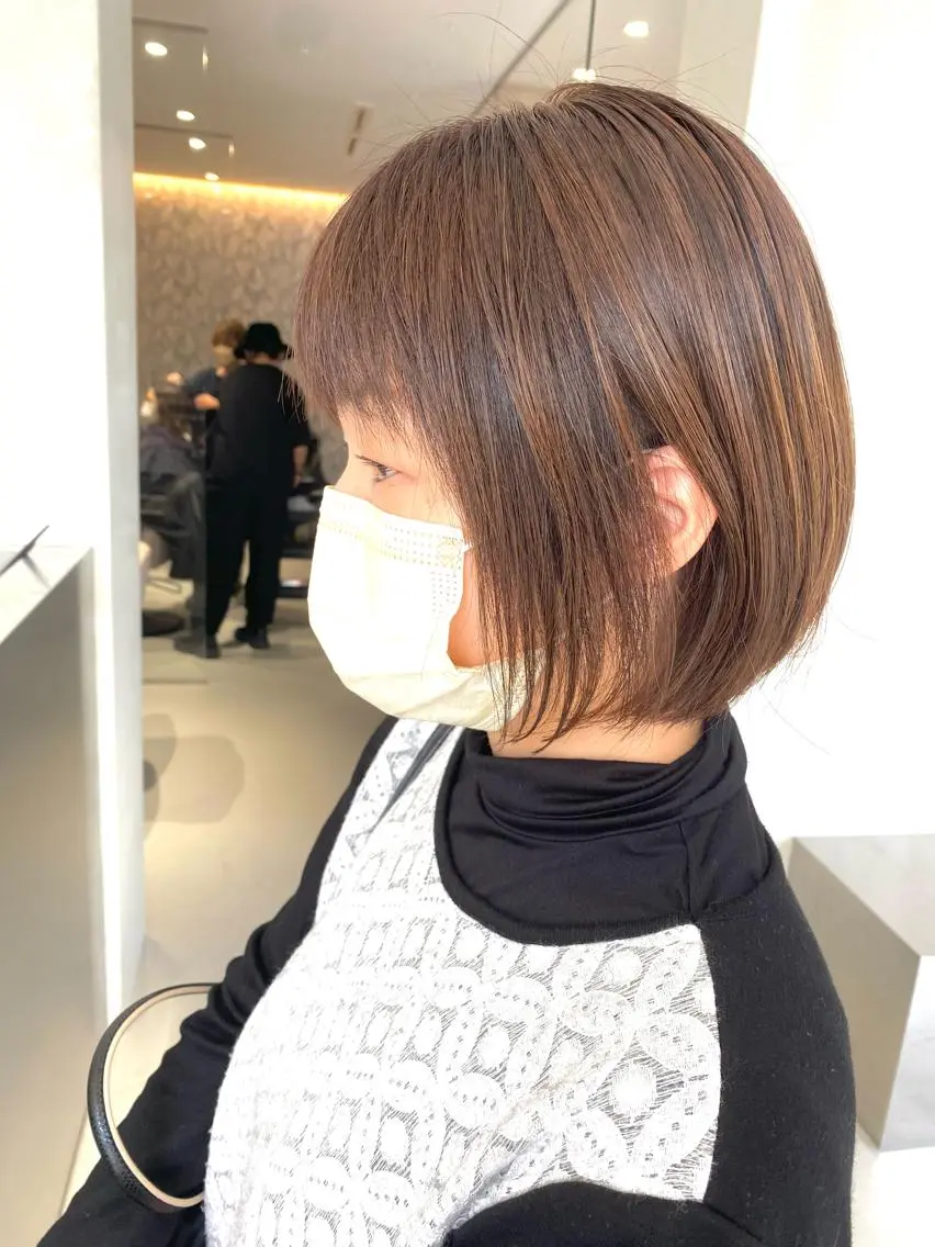 ミディアム カラー ショートボブ ハイライトカラー ボブ ハイライト カット ヘアカラー トリートメント 谷合 貴志のヘアスタイル