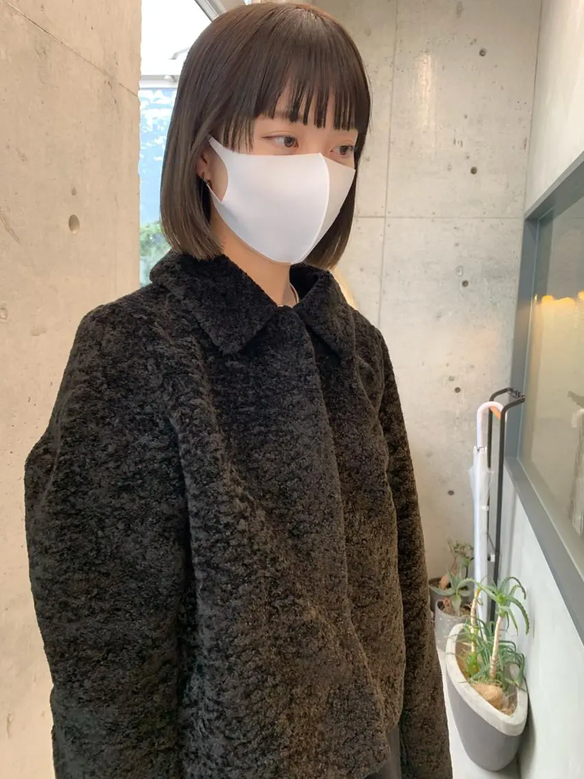 ショート カラー 切りっぱなしボブ ボブ 伸ばしかけ ワイドバング sakoda shunkiのヘアスタイル