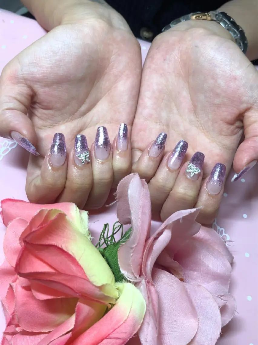 ミディアム ネイル ハンドネイル 《LB》ラブリエ Nail&eyeのマツエク・マツパデザイン