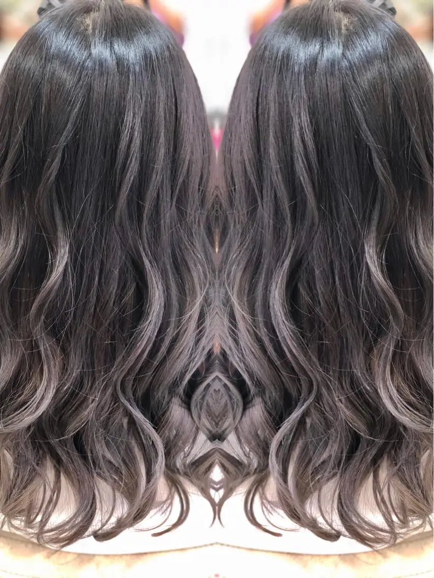 ロング カラー ブリーチ ケアブリーチ グラデーションカラー グレージュ イルミナカラー ヘアカラー トリートメント ヘアセット 永島 桜のヘアスタイル