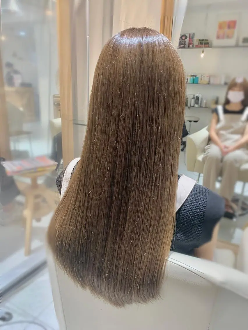 ロング カラー 透明感カラー グレージュ ハイライトカラー ハイライト 山内 瑞穂のヘアスタイル