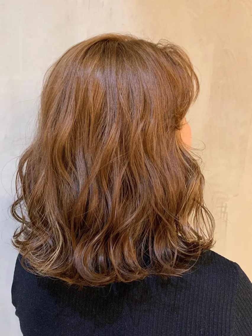 ミディアム カラー 齋藤 みさきのヘアスタイル